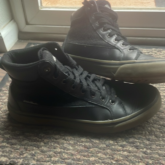 Eddie Bauer black leather and felt winter boots. Unisex. - Picture 2 of 7